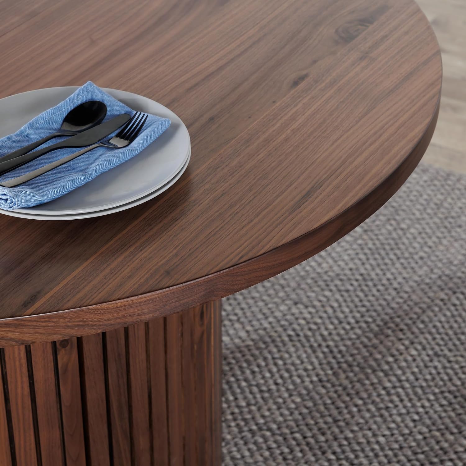Solid Wood Extendable Round Dining Table Set, Expandable Dining Table, Elegant and Functional Design, Perfect for Dining Room, Royal Brown (Table + 2 Benches)